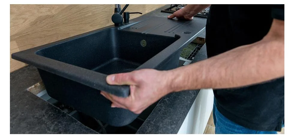 Sink installation